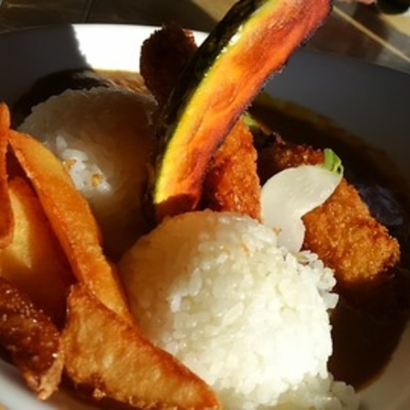 カレーライス　カキフライ付き(Riki Riki DELi)