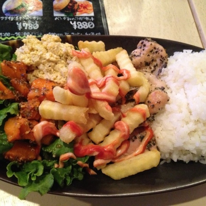 ハーブチキンプレート(RUDY'S CLUB DELICIOUS （ルディーズ クラブ デリシャス）)