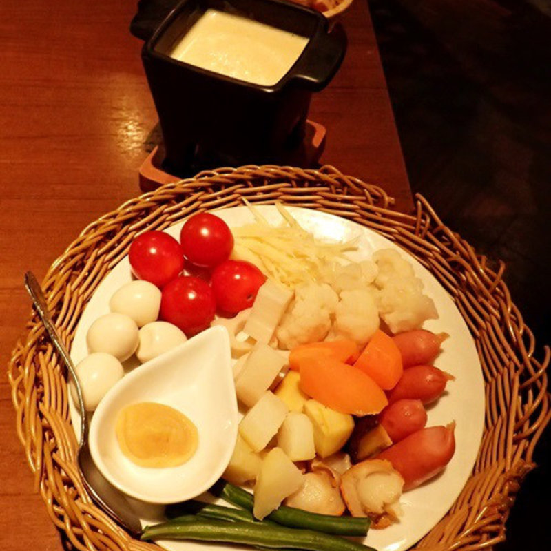 【チーズ代表】4種チーズと西京味噌のクワトロチーズフォンデュ(SAIKA 銀座店)