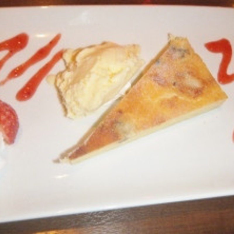 4種チーズのクワトロ ベイクドチーズケーキ(SAIKA 銀座店)