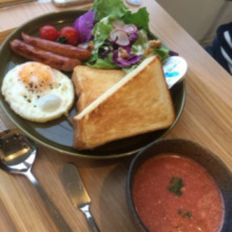 トーストセット(Saturday AND READY)