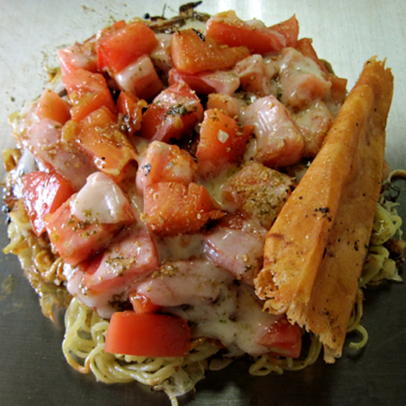 肉玉そば　トマトチーズ乗せ(SETO　)