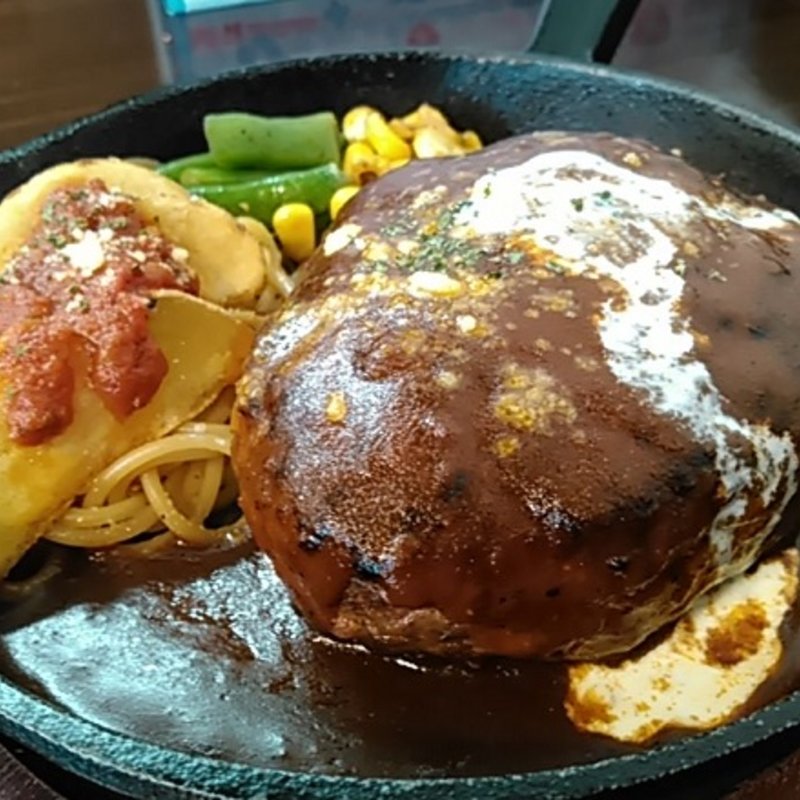 手ごねハンバーグ(SLOW LIFE)