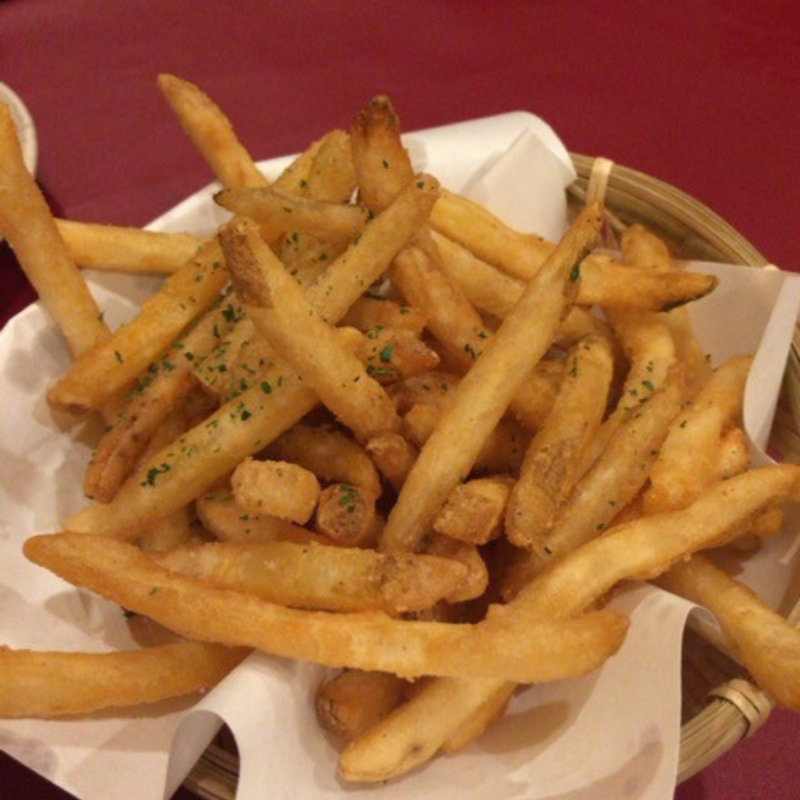 ポテトフライ、トリュフ風味。(Spajio 田町店 （スパージオ）)