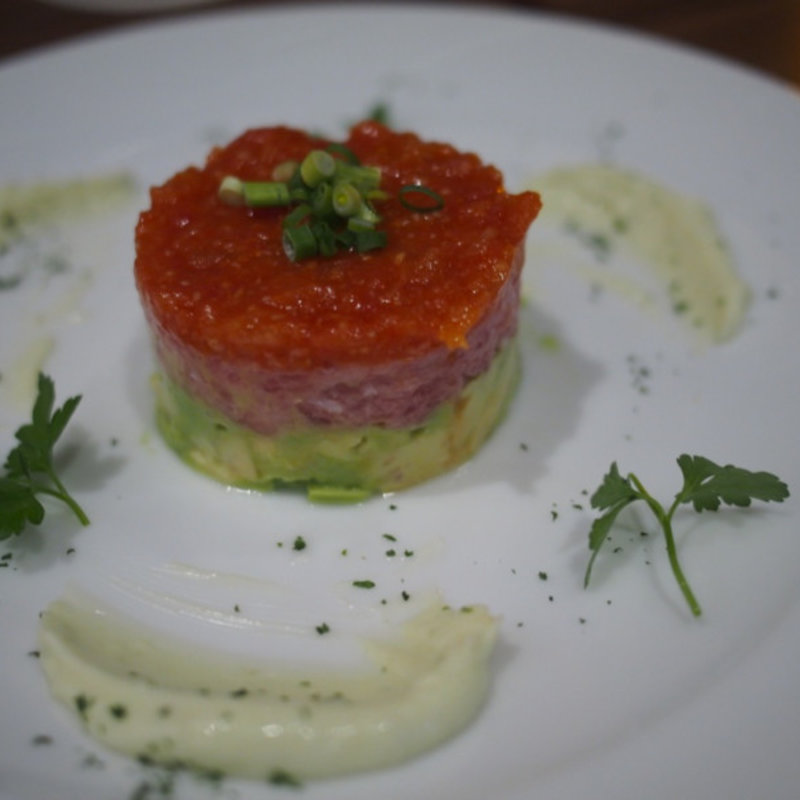 マグロとアボカドのタルタル(Steak&Italian Griante)