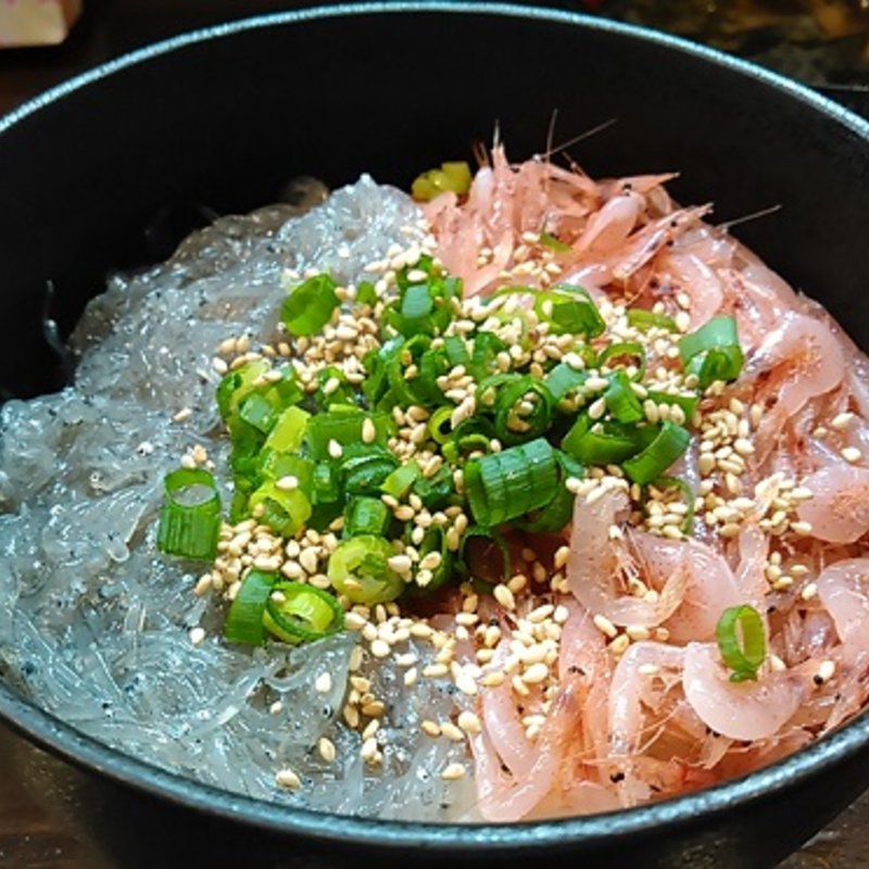 えびしらす丼 〔1番人気〕(SUNZOK （サンゾク）)