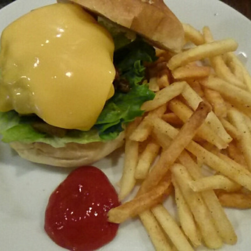 ラタトゥイユ チーズバーガー(TACK （タック）)