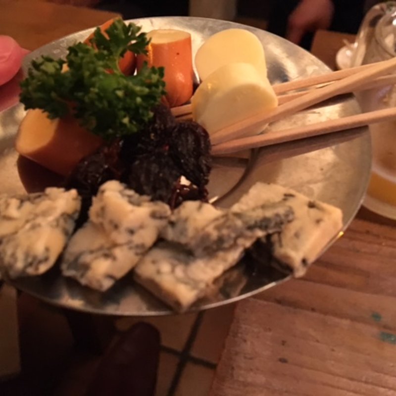 チーズ3種の盛り合わせ(tacobe)