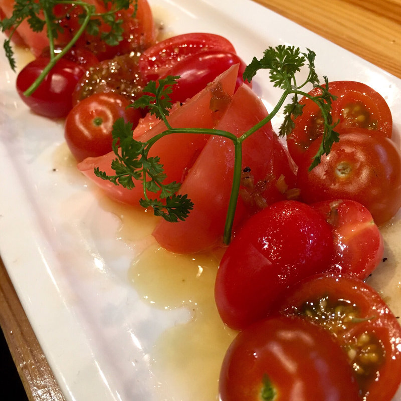 トマトいろいろサラダ(バルARIKADO)