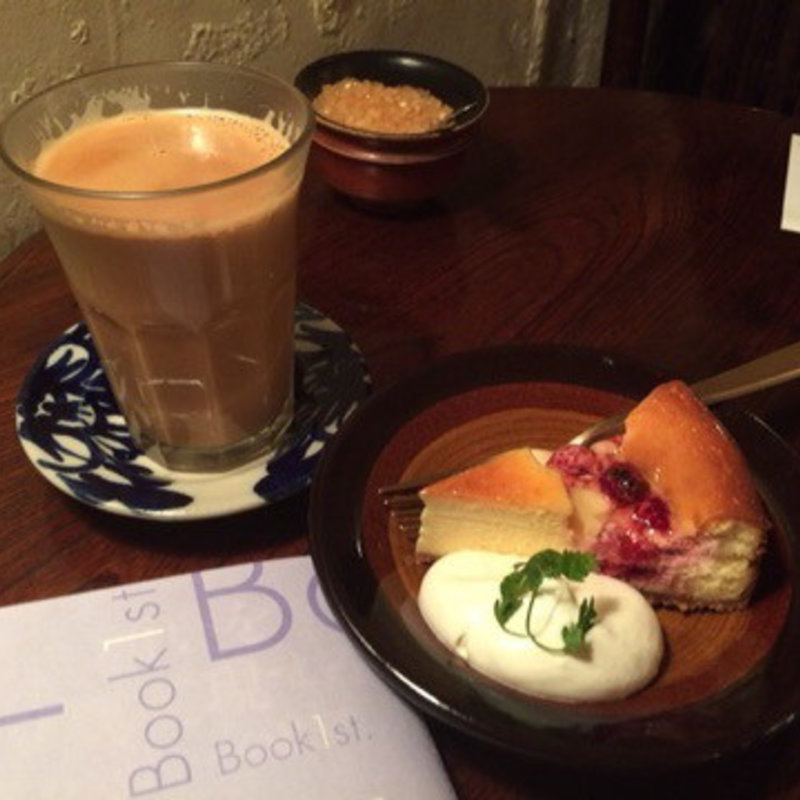 チャイ&ラズベリーチーズケーキセット(tea room mahisa 三宮店)