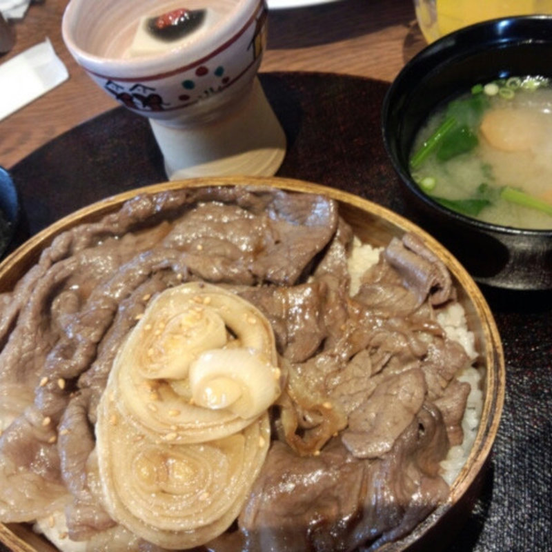 大和牛の牛重膳(TEN．TEN．CAFE （テンテンカフェ）)