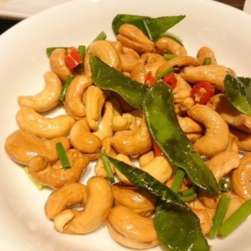 カシューナッツ揚げ（トート・メッ・マムアン）(THAIFOOD DINING&BAR　マイペンライ )