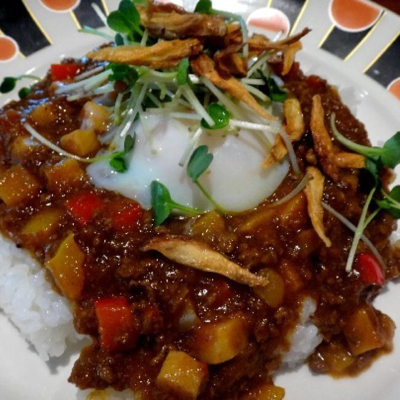 キーマカレー〜温玉添え〜ランチ(THE CAMP CAFE & GRILL)