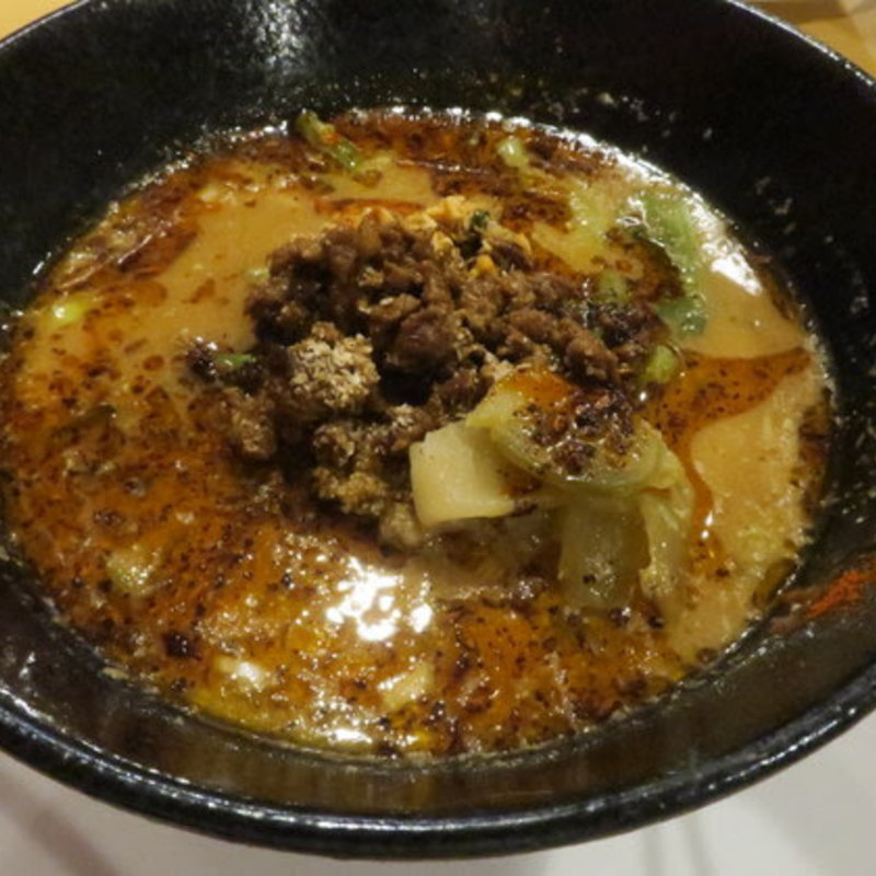 レッド担々麺(東京担々麺 RAINBOW)