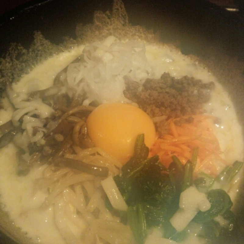 チーズ石焼きビビンバ(tontonオンギー)