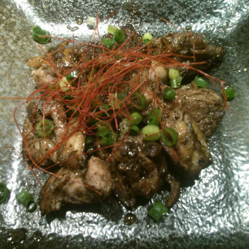 ひね鶏の炭火焼き～柚子胡椒風味(Tori喰 （トリック）)