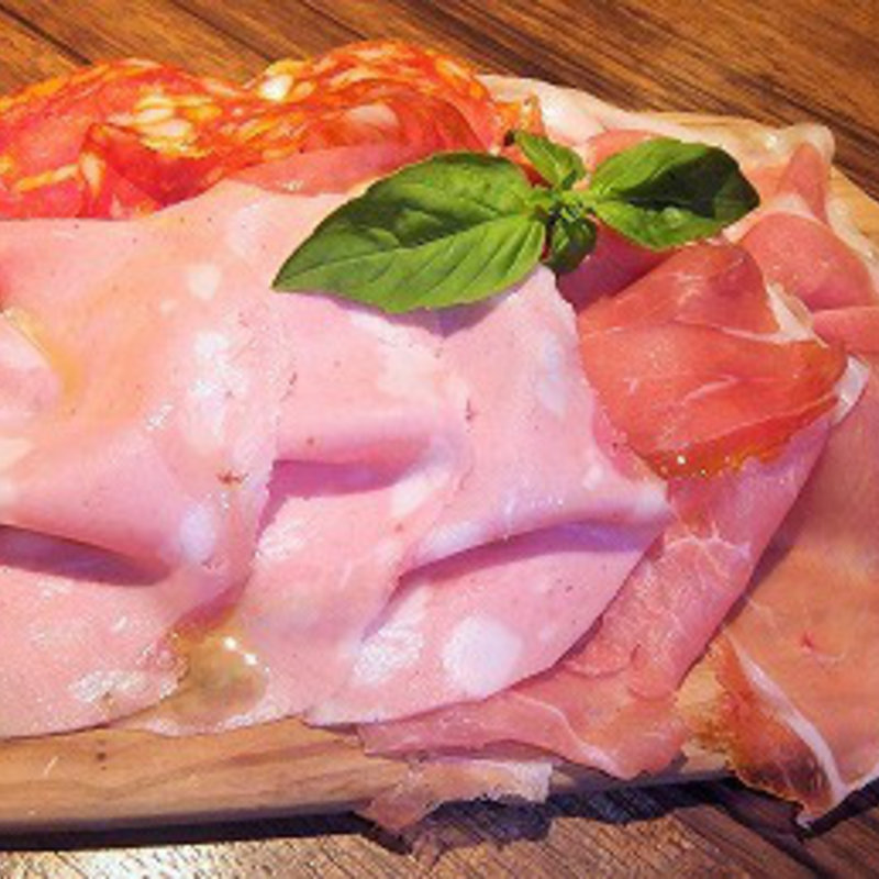 プロシュート・ディ・パルマとサラミの盛り合わせ(トラットリアエピッツェリアデサリータ 赤坂)