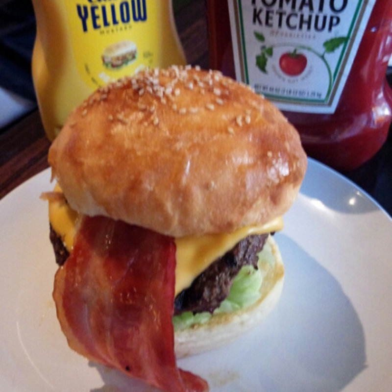 ﾍﾞｰｺﾝﾁｰｽﾞﾊﾞｰｶﾞｰ(TSUNAMI)