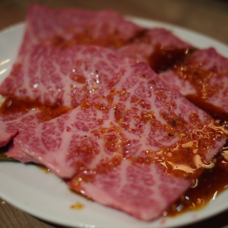 ザブトン(ＵＳＨＩＨＡＣＨＩ　牛８ 新宿歌舞伎町店 （ウシハチ）)