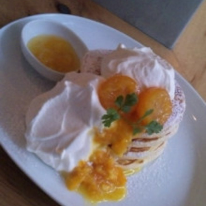 今月のパンケーキ3種の冬のシトラスフロマージュブランのクリーム(uzna omom b one )