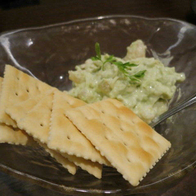 エビとアボカドのタルタル(WARAIYA 門前仲町店)