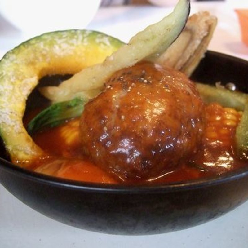 ジューシーハンバーグランチ(white dish)