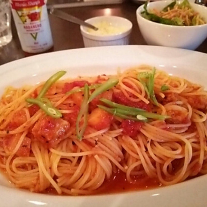 チキンとカブのトマトソース（大盛り）(YA-YAダイニング 秋田御所野店 （ヤヤダイニング）)