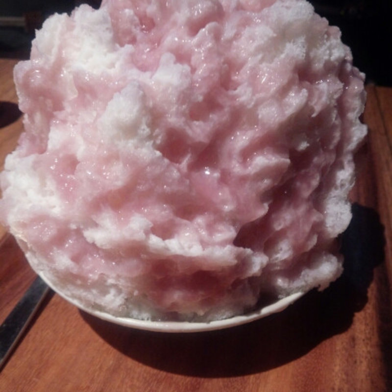 かき氷　赤ワインと桃(yelo)