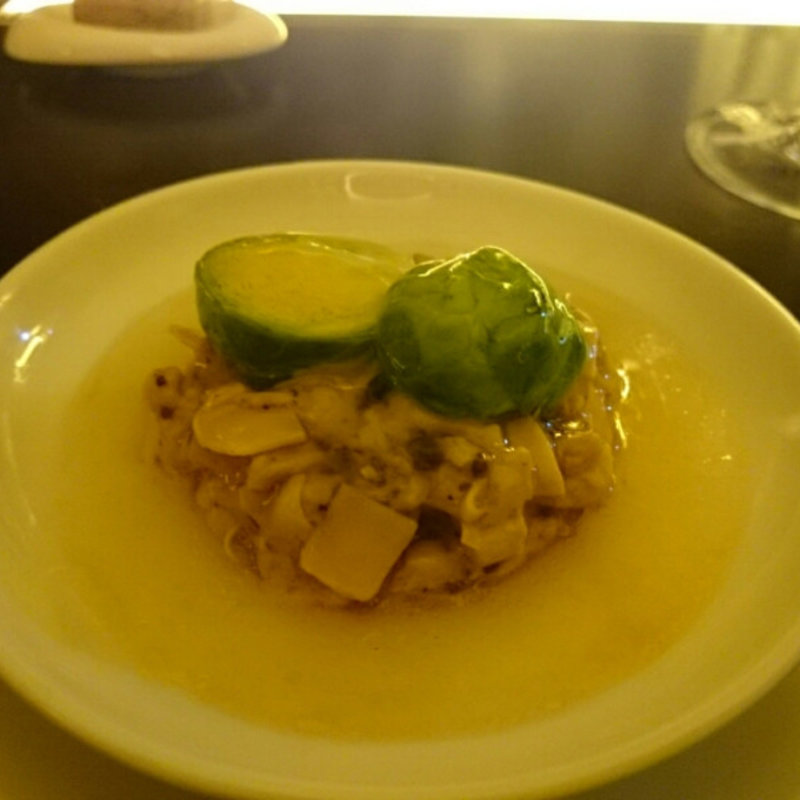 海老と空豆の春巻(中国料理＆ワイン yinzu)