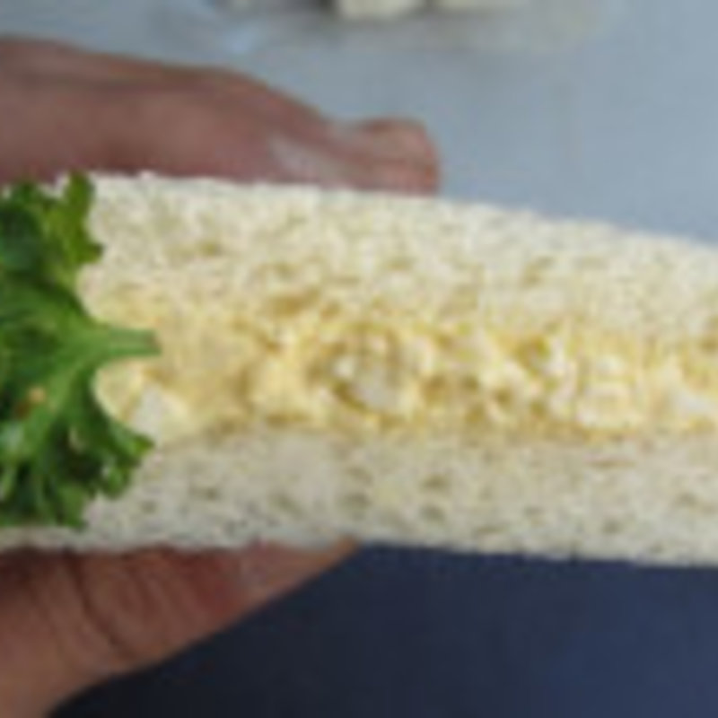 タマゴサンド(アーノルド・フジ・タカムラ)