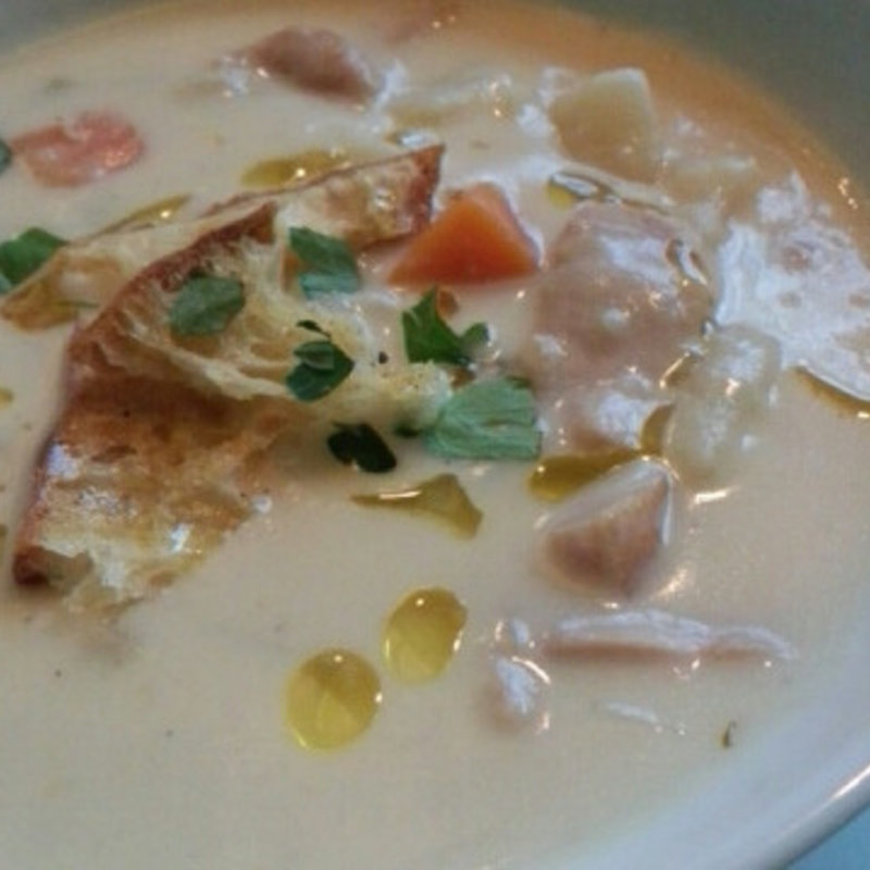 クラムチャウダー(IVY PLACE)