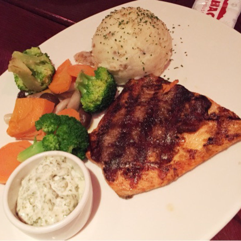 サーモンのステーキ(アウトバック・ステーキハウス 渋谷店 （OUTBACK STEAKHOUSE【旧店名】アウトバックグリル）)