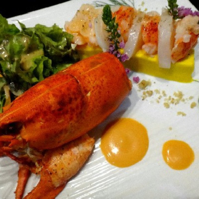 南瓜のムース　～オマールと帆立のアメリケーヌソース～(創作和食あおき)