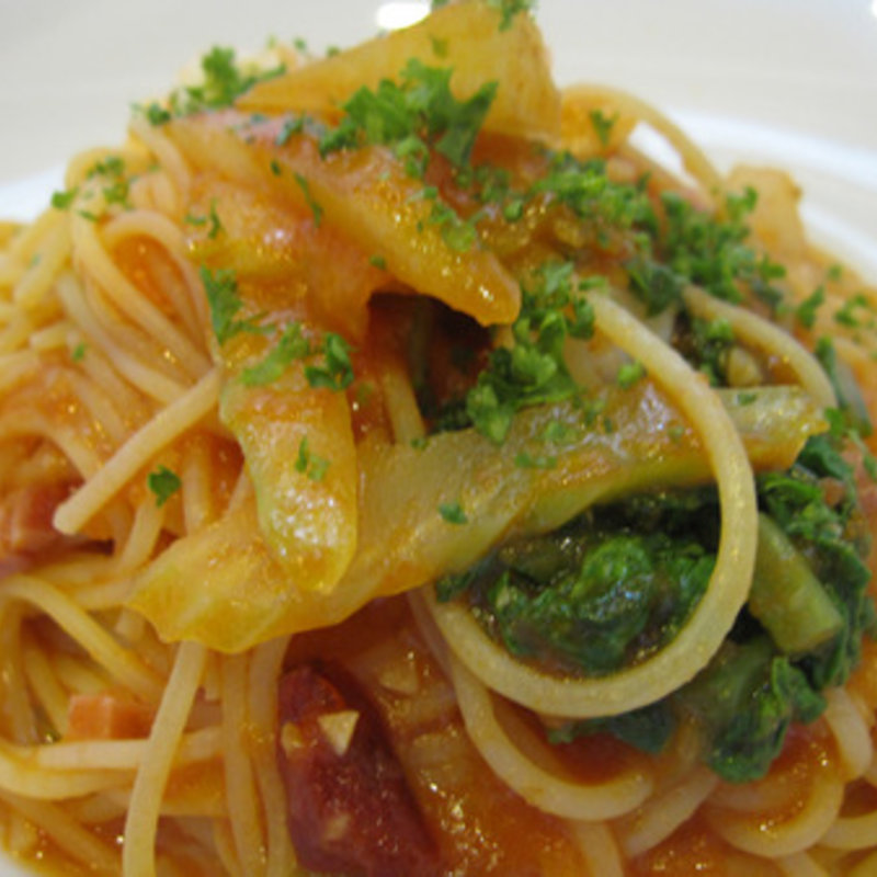 地元のタコとセロリのピリ辛トマトソーススパゲティ(アグレアーブル （French ＆ Italian agreable）)