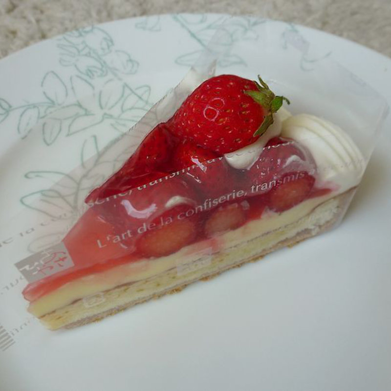 ストロベリーカスタードタルト(あさひや )