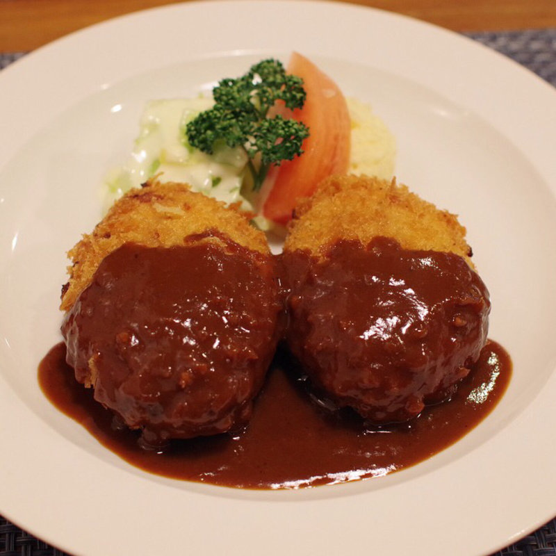 カニクリームコロッケ(洋食屋 ワタナベ)