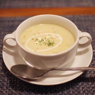 本日のスープ クラムチャウダー(洋食屋 ワタナベ)
