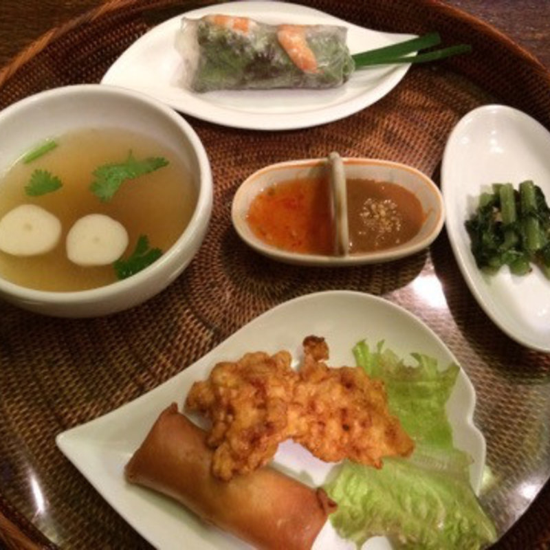 香港物語(アジアンカフェ　茶香茶花 （ちゃかちゃか）)