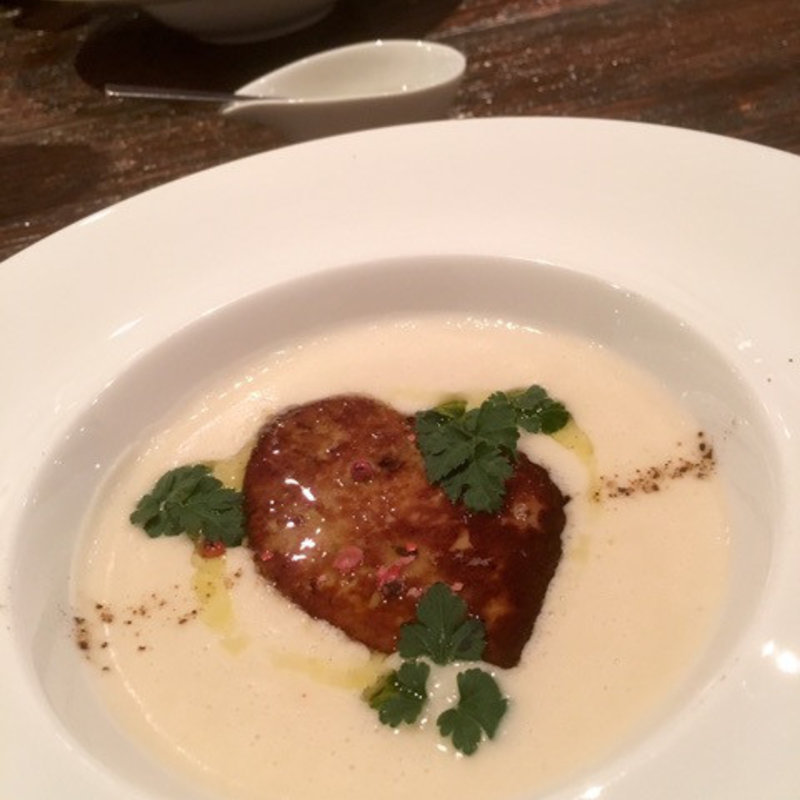 ジャガイモのスープにフォアグラ(アジャン （Agen）)