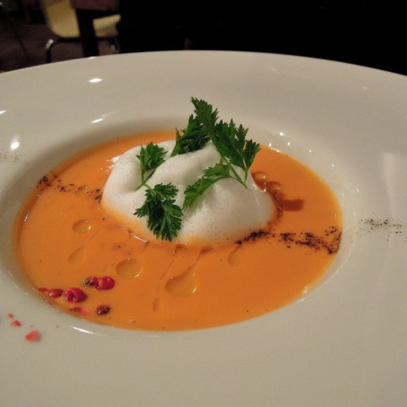 三田産金時人参のスープ(アジャン （Agen）)