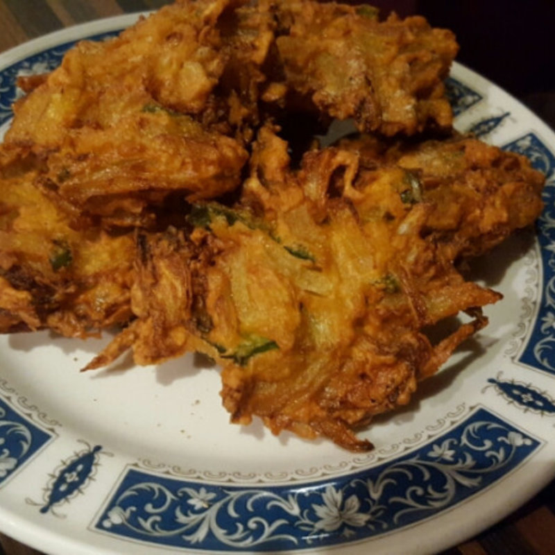 パコラ（オニオンのヒヨコ豆衣寄せ揚げ）(アジャンタ)