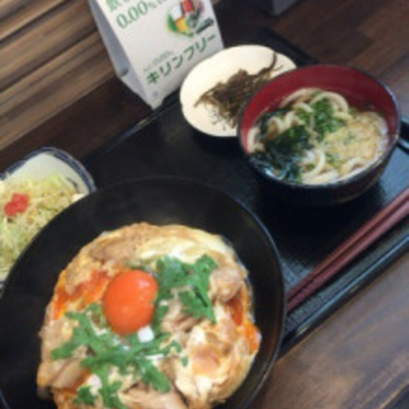 親子丼にミニうどん(無添さぬきめん あじ豊'')