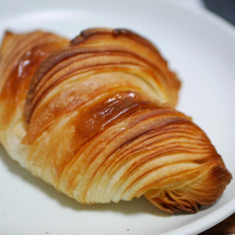 クロワッサン(アドゥマン （Ademain）)