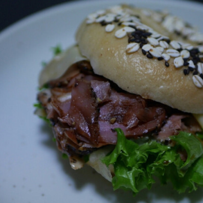 合鴨チーズのベーグルサンド(アドゥマン （Ademain）)