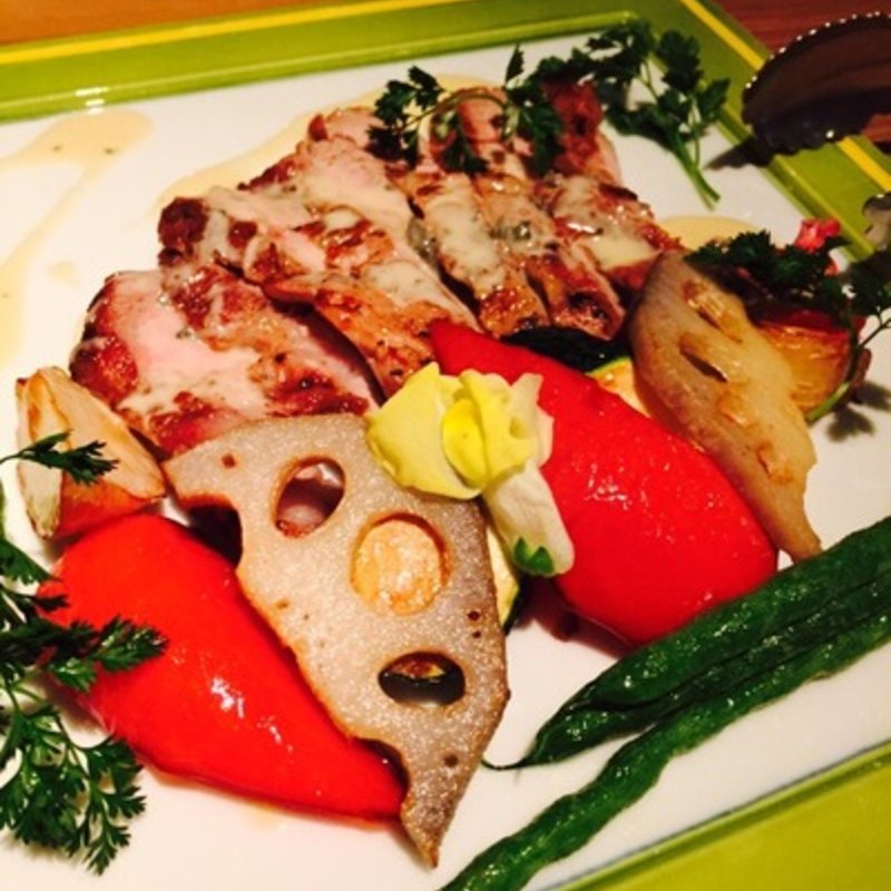 ホエー豚のグリルステーキ(アトリエ・ド・フロマージュ 南青山店)