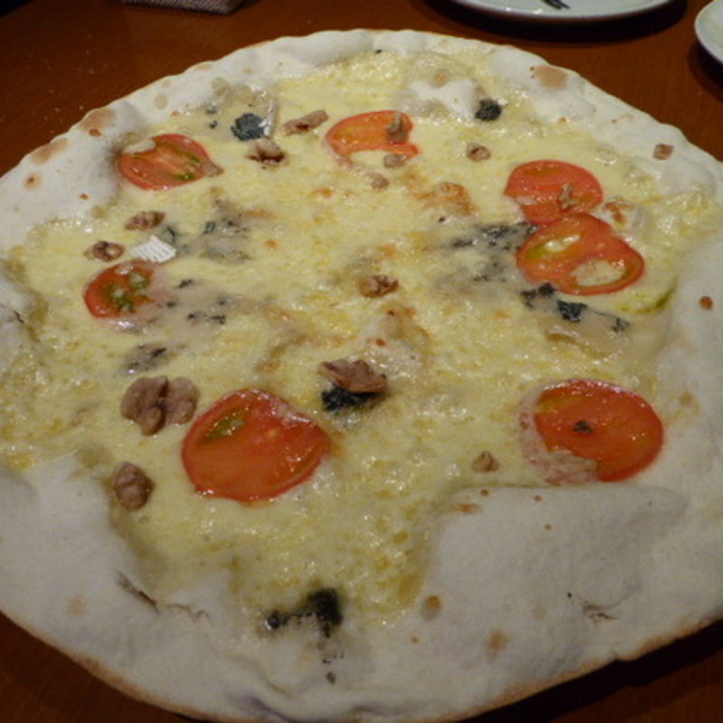 ピザ・マルゲリータ(アトリエ・ド・フロマージュ 軽井沢売店 （Atelier de Fromage）)