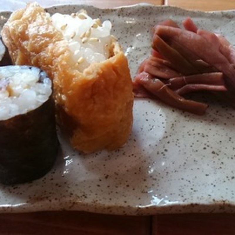 かんぴょう巻、お稲荷さん、芋がら(あぶらや )