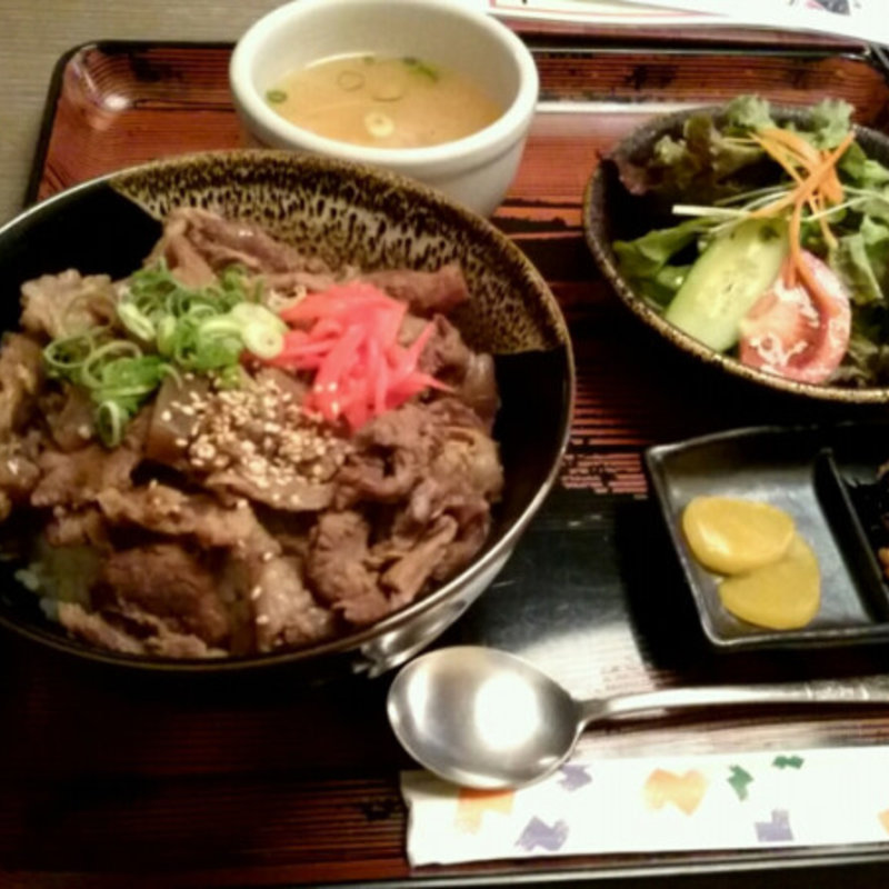 スジ丼(あぶり肉工房 西村家)