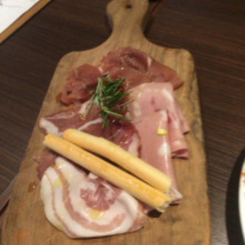 前菜の盛り合わせ(アペリティーボ)