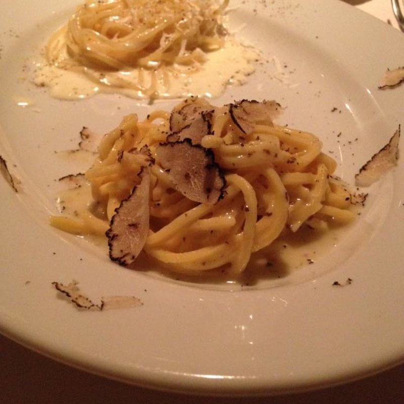 サマートリュフのバターソース タリオリーニとスパゲッティ 有機レモンのクリームソース(APONTE)